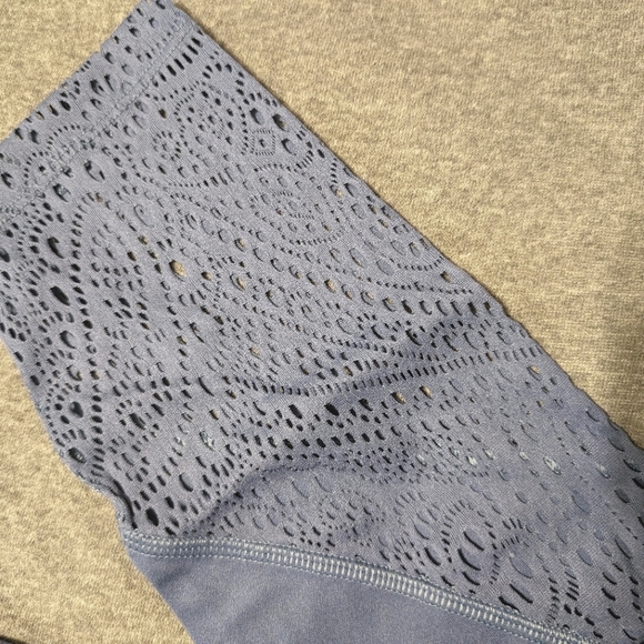 PINK Victoria's Secret Sport Highwaisted Leggings (size M) - Steel Blue - Picture 5 of 7